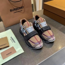 Burberry Low Shoes